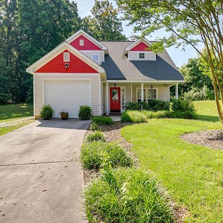 Charlotte Home About 9 Mi To Bank Of America Stadium! Exterior photo